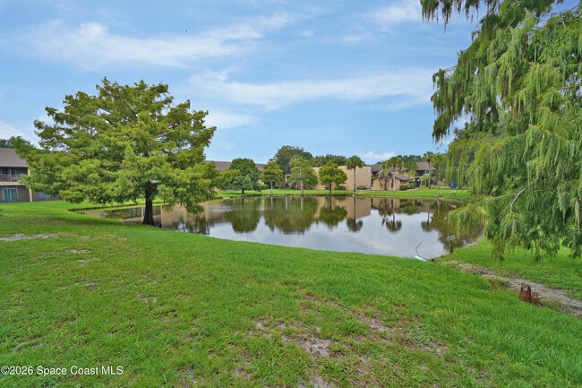 240 Spring Dr Unit 8