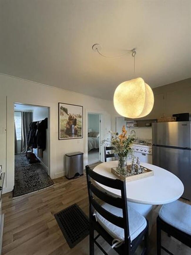 Photo - Beautiful remodeled 2 bedroom, 1 bath house on Rouse Ave.