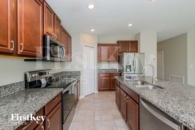 Photo - 6117 Tremeza Pl