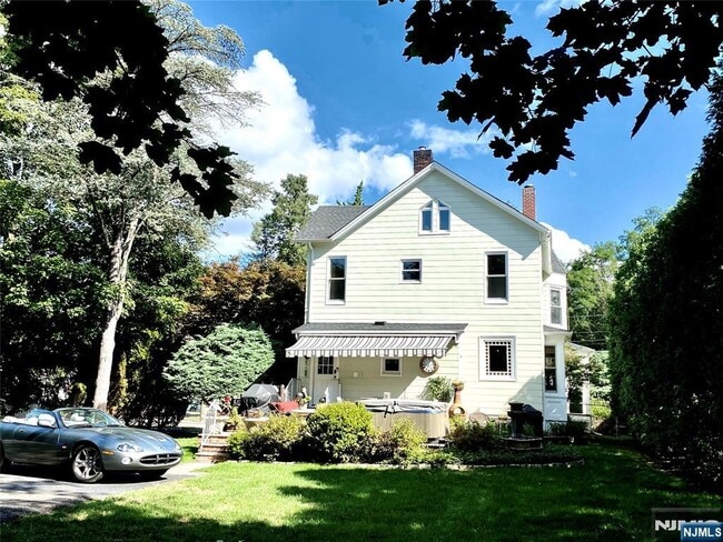 Photo - 55 Sheridan Ave