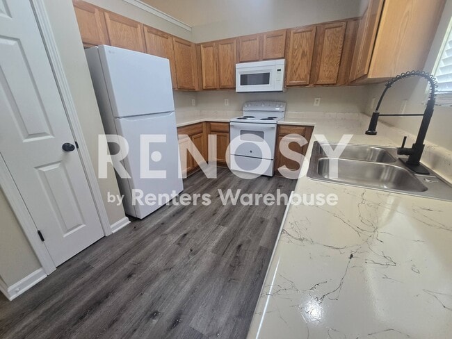 2190 Clayton Ridge