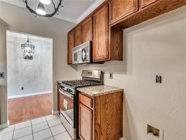 Photo - Charming 2 bed/2 bath home for rent near S Penn between 104th and 89th.  Moore Schools!