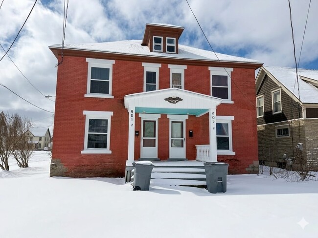 Photo - 901 W Main St Unit 901