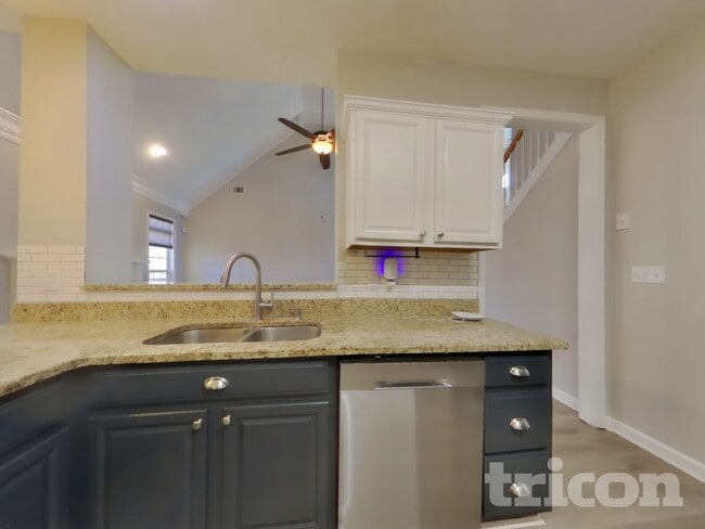 Photo - 83 Cross Pointe Ct