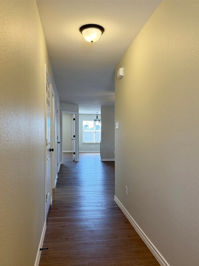 Photo - 5203 Graceland Dr