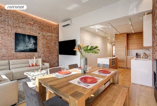 Photo - 103 W 122nd St