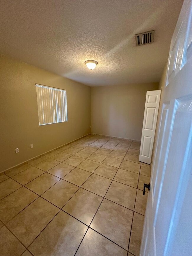 Building Photo - 7103 NW 174th Terrace Rental