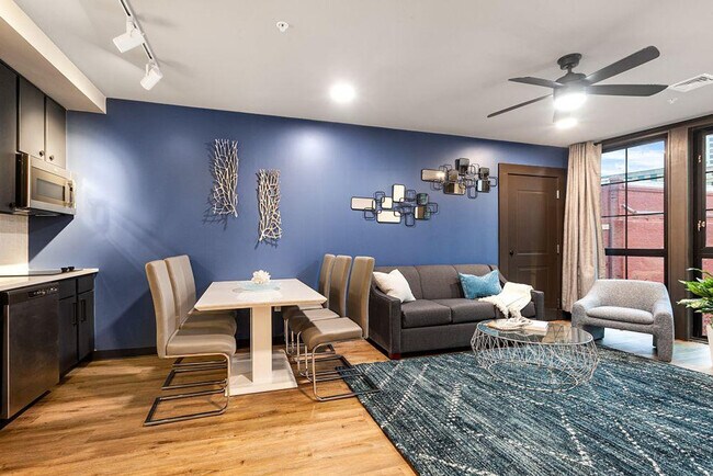 Photo - 611 Commerce St Unidad ID1267072P