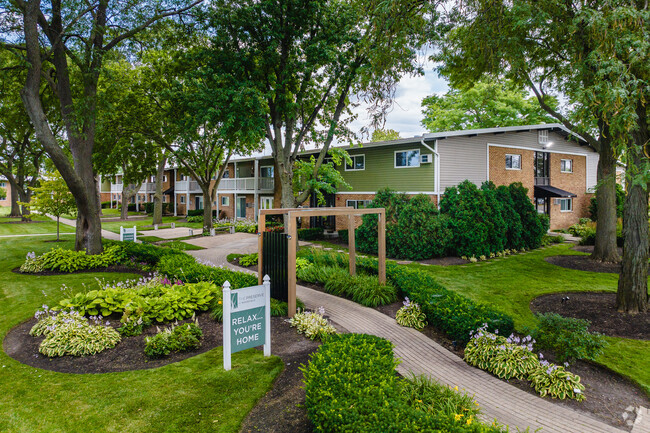 Building Photo - The Preserve at Woodfield Rental