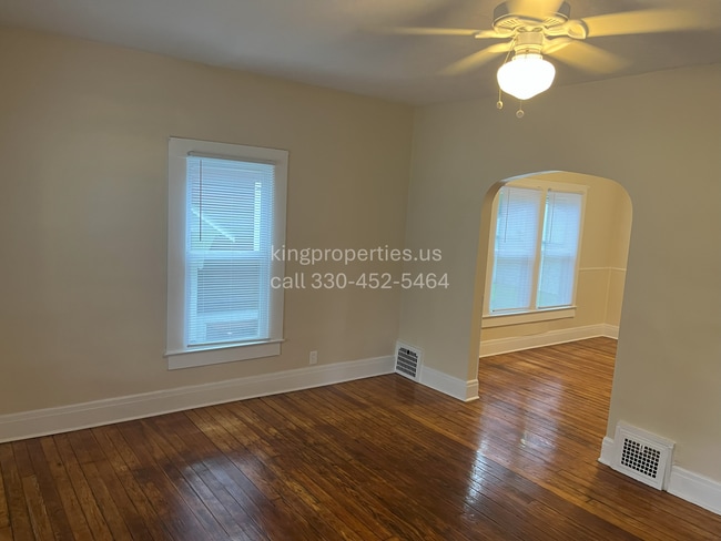 Photo - 1720 Grace Ave NE