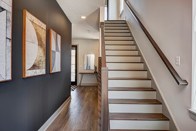 Photo - 208 Midland Trace Trail