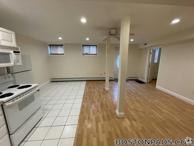 Building Photo - 12 Dean Rd Rental