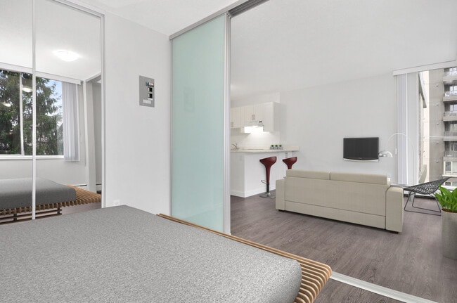 Building Photo - Shaughnessy House Unit 00403