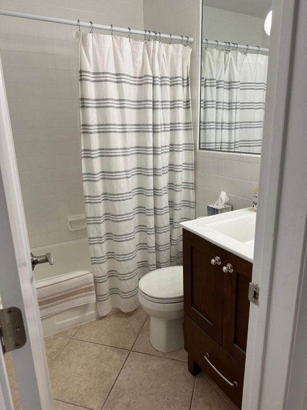 1202 Palm Trail Unit 6
