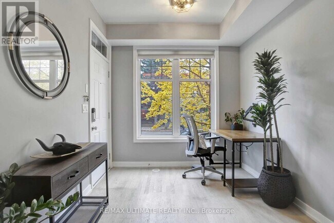 Photo - 140 Broadview Ave