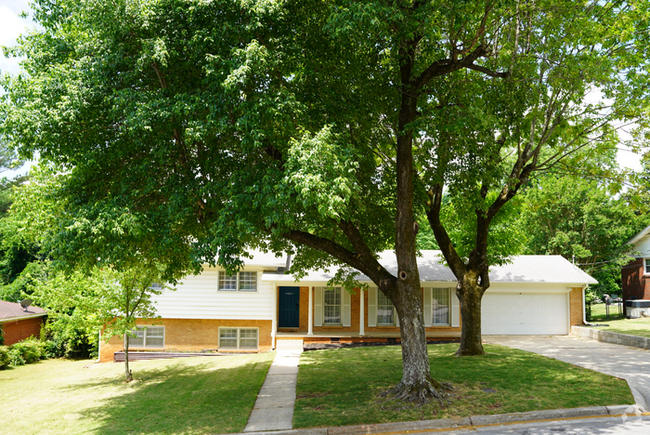 Building Photo - 607 Hillmont St NW Rental