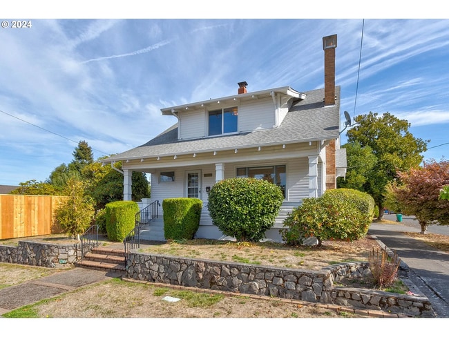 Photo - 6906 N Vancouver Ave