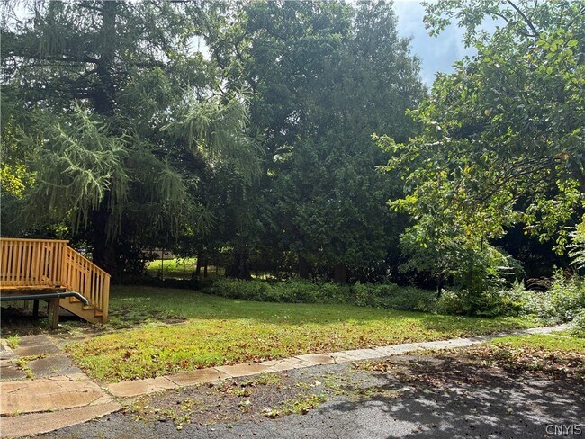 Photo - 960 Salt Springs Rd