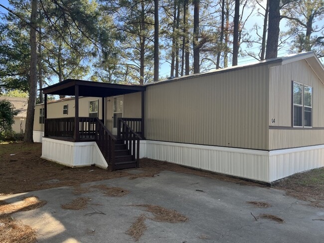 Photo - 104 Sharon St
