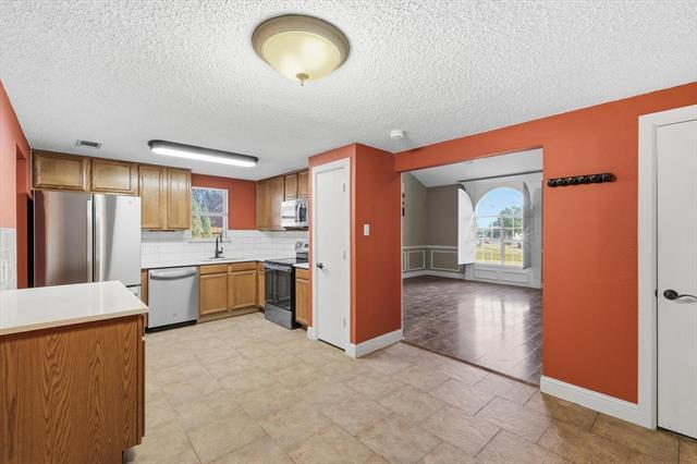 Photo - 316 Comiskey Ct