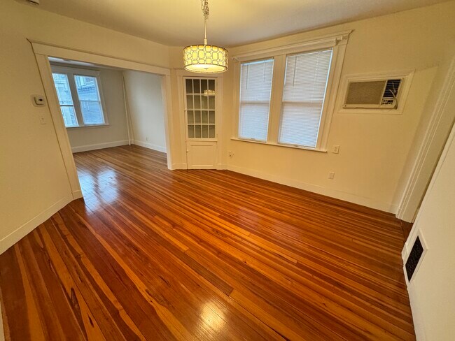 Building Photo - 95 Allston St Unit 2