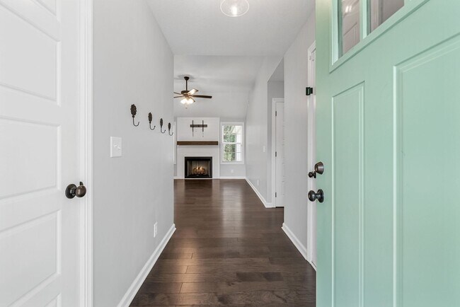 Photo - Stylish One-Level Home with 3 Bedrooms, 2 ...