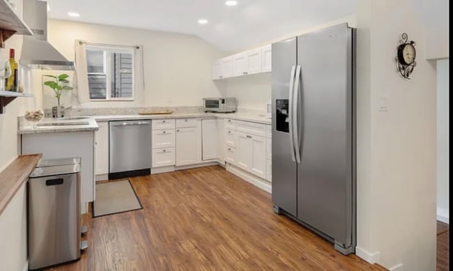 Photo - 7766 SW Bayberry Dr Unidad FULLY FURNISHED LUXURY APARTMENT