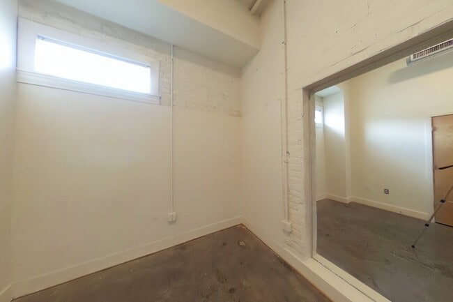 Photo - 301 Goshen St Unit Apt 1D