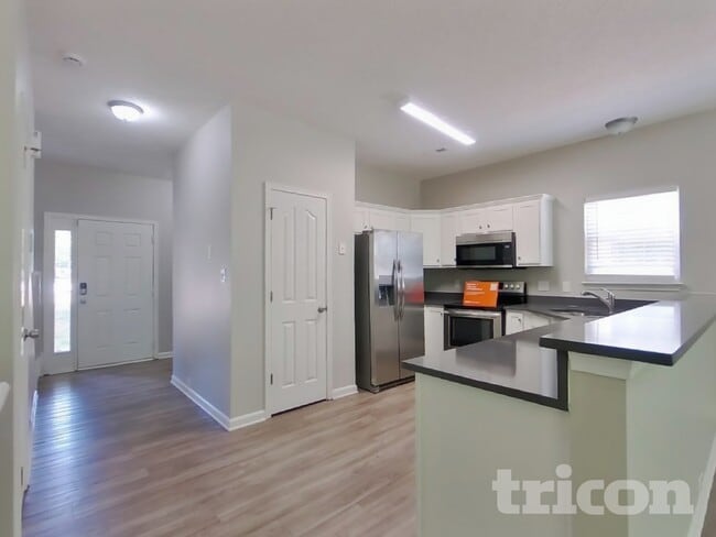 Photo - 4035 Far West Dr