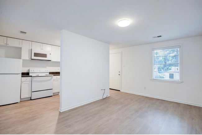 Photo - 2038 Southern Ave Unit 4