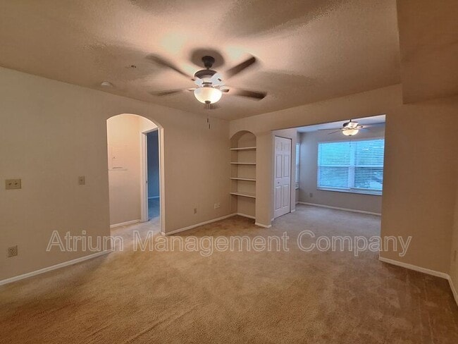 Building Photo - 829 Camargo Way Unit #202 Rental