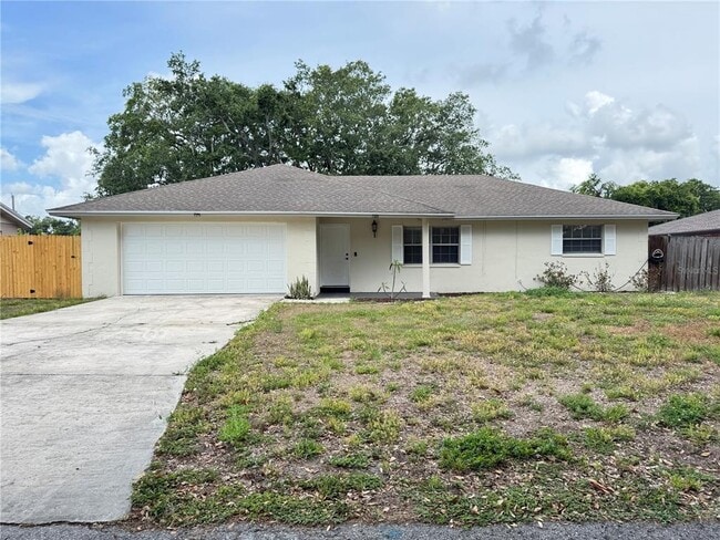 Building Photo - 1602 Leslie Dr