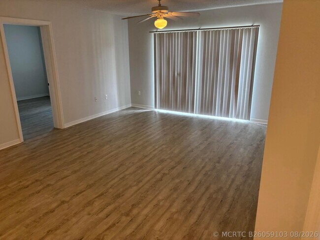 Photo - 4163 N Haverhill Rd Unit 1215