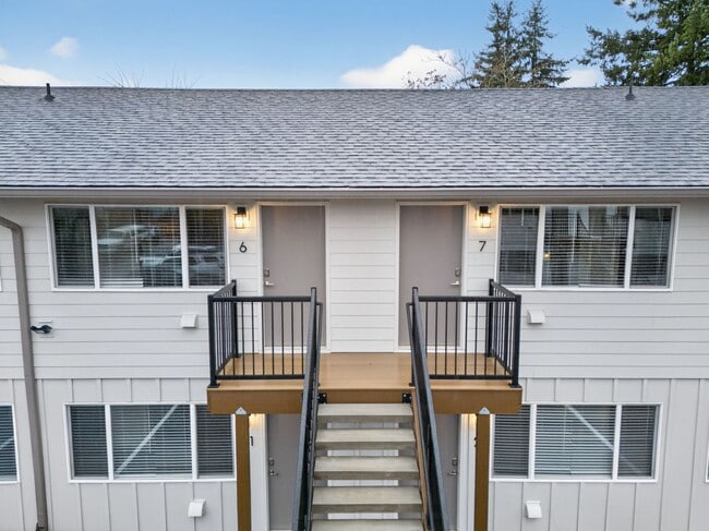 Photo - Woodstock Manor