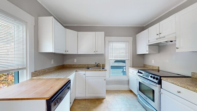 184 Ash St Unit 2