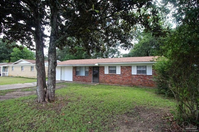 Photo - 404 Ladybird Ln