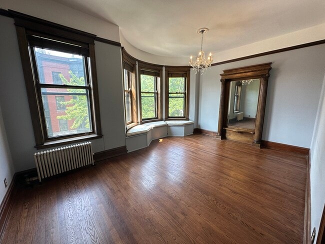 Building Photo - 2351 N Cleveland Ave Rental