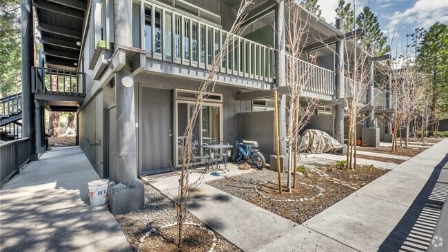 Building Photo - 751 Tahoe Blvd Rental