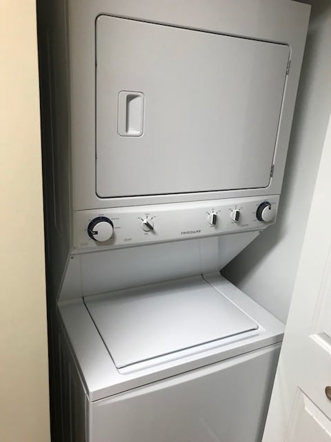 Photo - 711 E Culton St