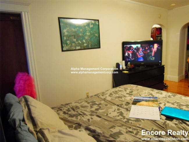 Photo - 349 Pleasant St Unidad A1-19