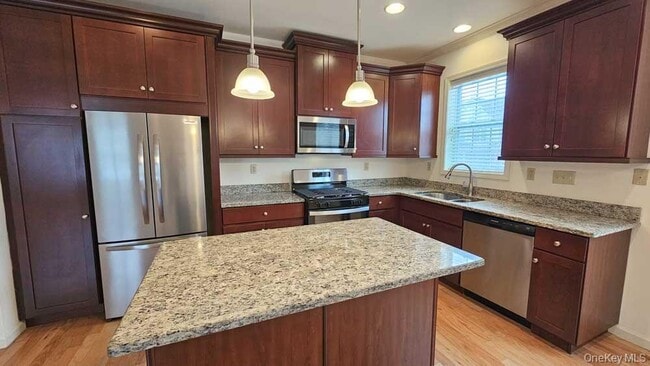 Photo - 208 Canter Ct