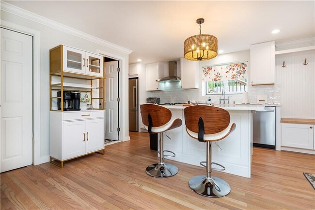 259 Gibbs Ave Unit 6