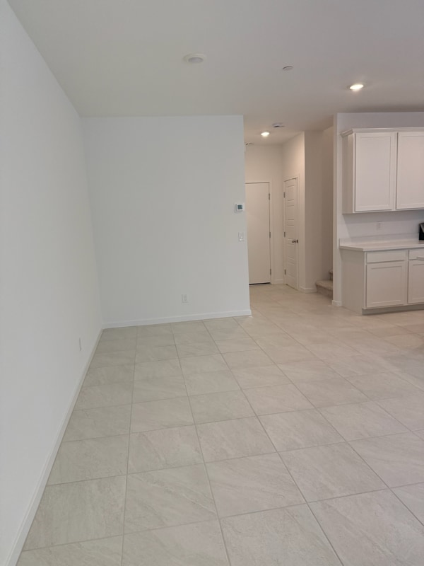 Photo - 1545 Layla St