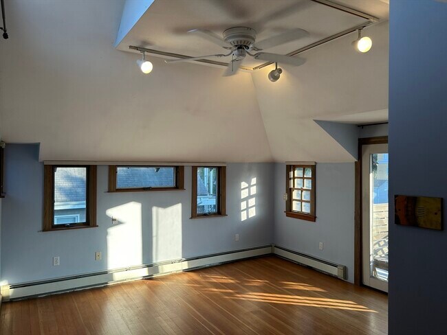 Photo - 407 Main St Unit C