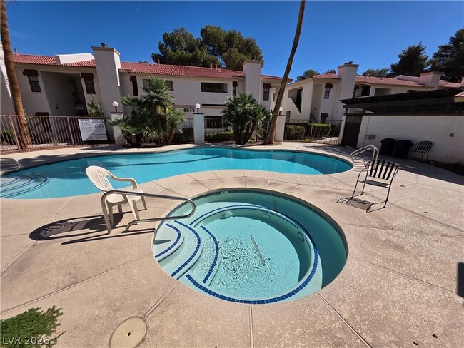 Building Photo - 6671 W Tropicana Ave Unit 103