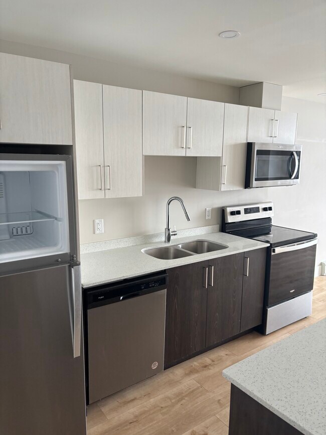 Photo - Wedgewood Court