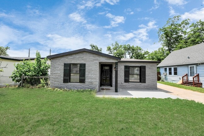 Photo - 503 Schilling Ave