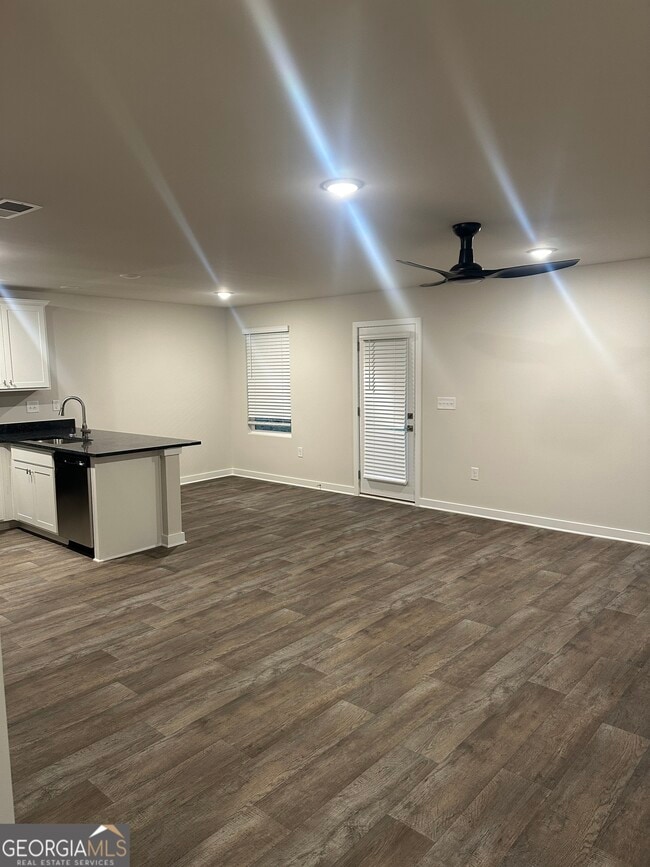 Photo - 4822 Station Ln