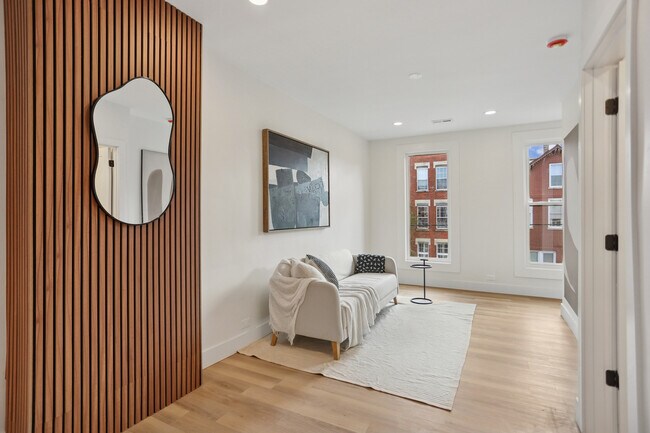 Photo - 1310 W Erie St