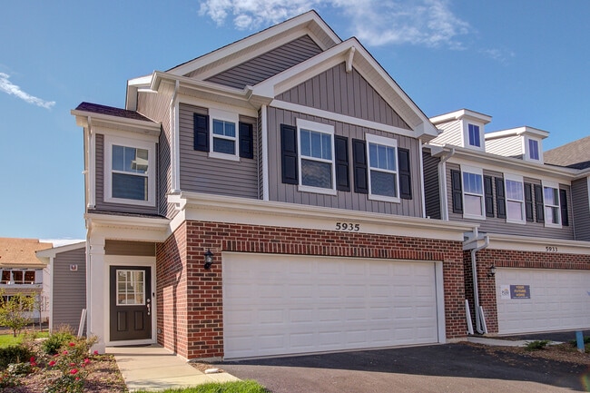 Building Photo - 5935 Hawkweed Dr